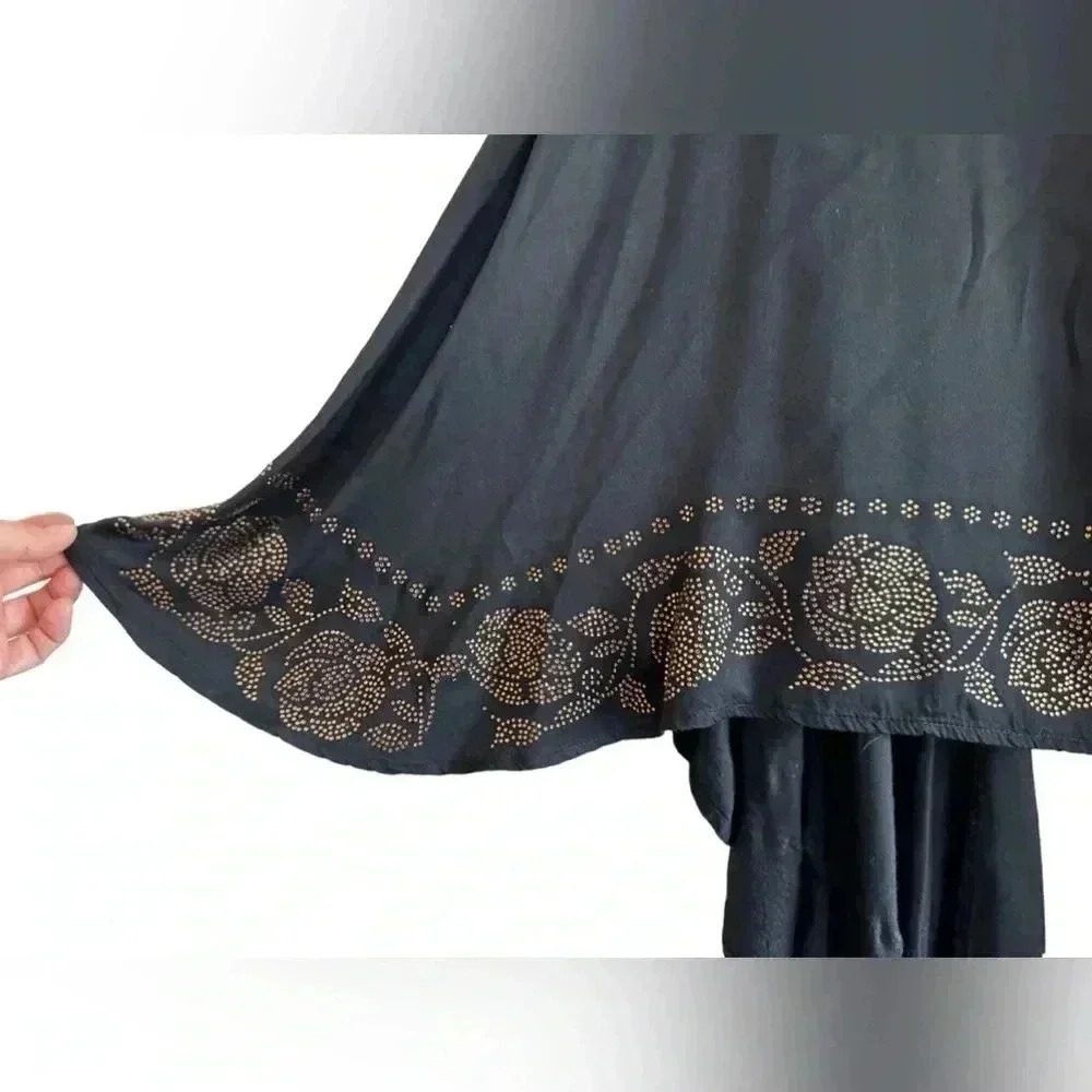 Elizabeth Gillet Kimono - One Size with flowy floral sleeves - Picture 2 of 11
